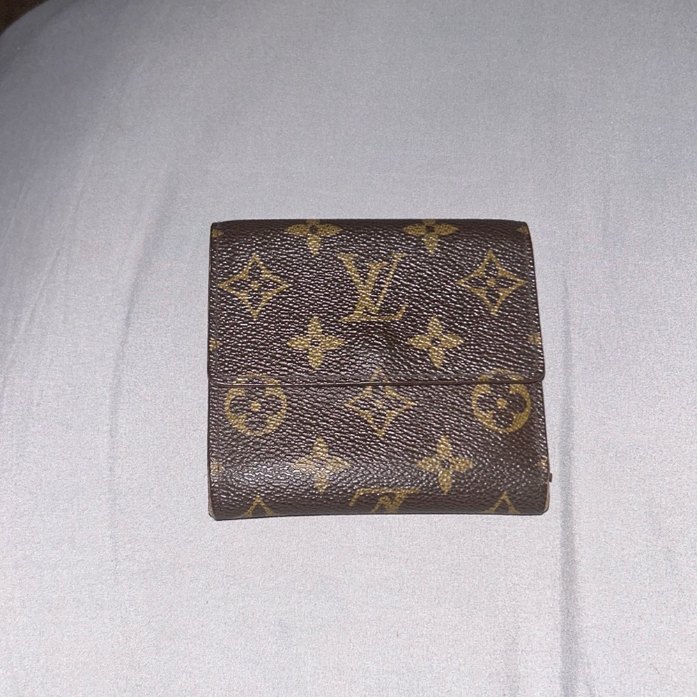 Authentic Louis Vuitton Monogram Elise Wallet ✨